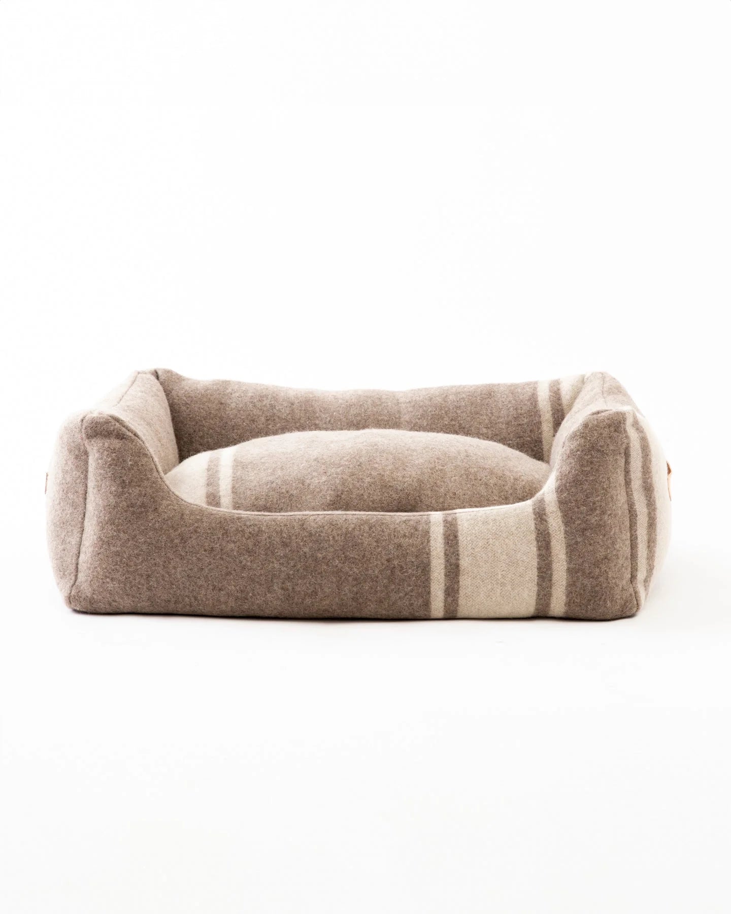 HENRI Recycled Wool Dog Bed